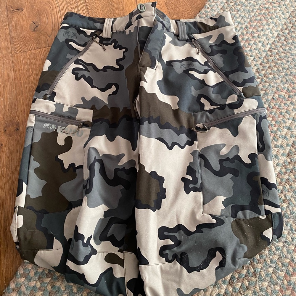 KUIU guide pants